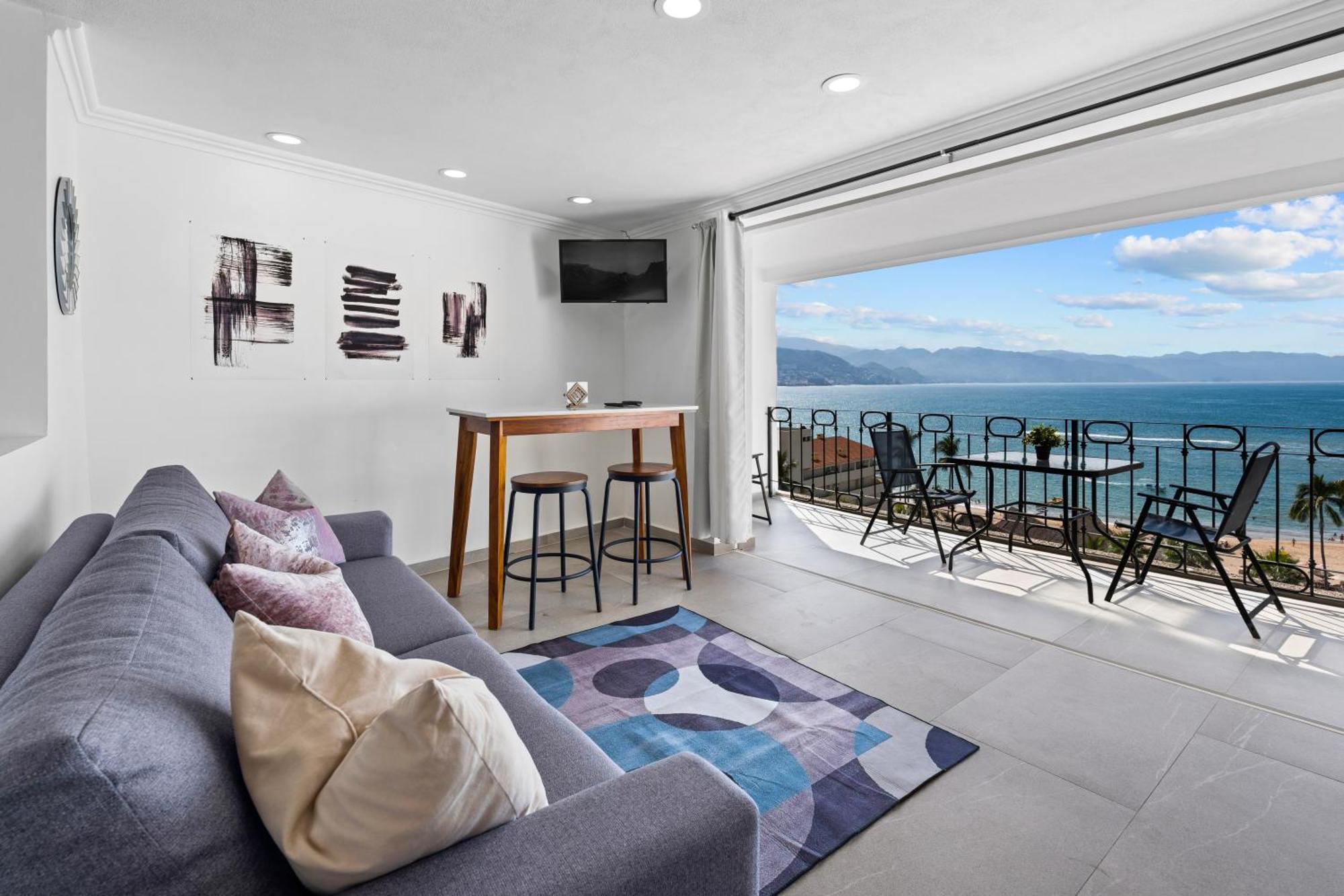 Luxury Condo Just Steps Away From The Beach! Puerto Vallarta Exterior photo